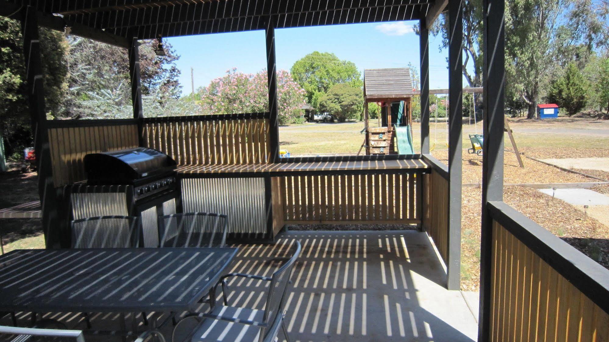 Castle Creek Motor Inn Euroa Exterior foto