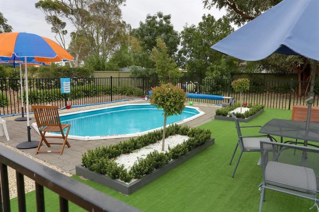 Castle Creek Motor Inn Euroa Exterior foto